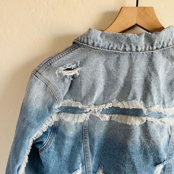 Twelve By Ontwelfth Women’s Cropped Distressed Tulle Detail Size M - Picture 8 of 8